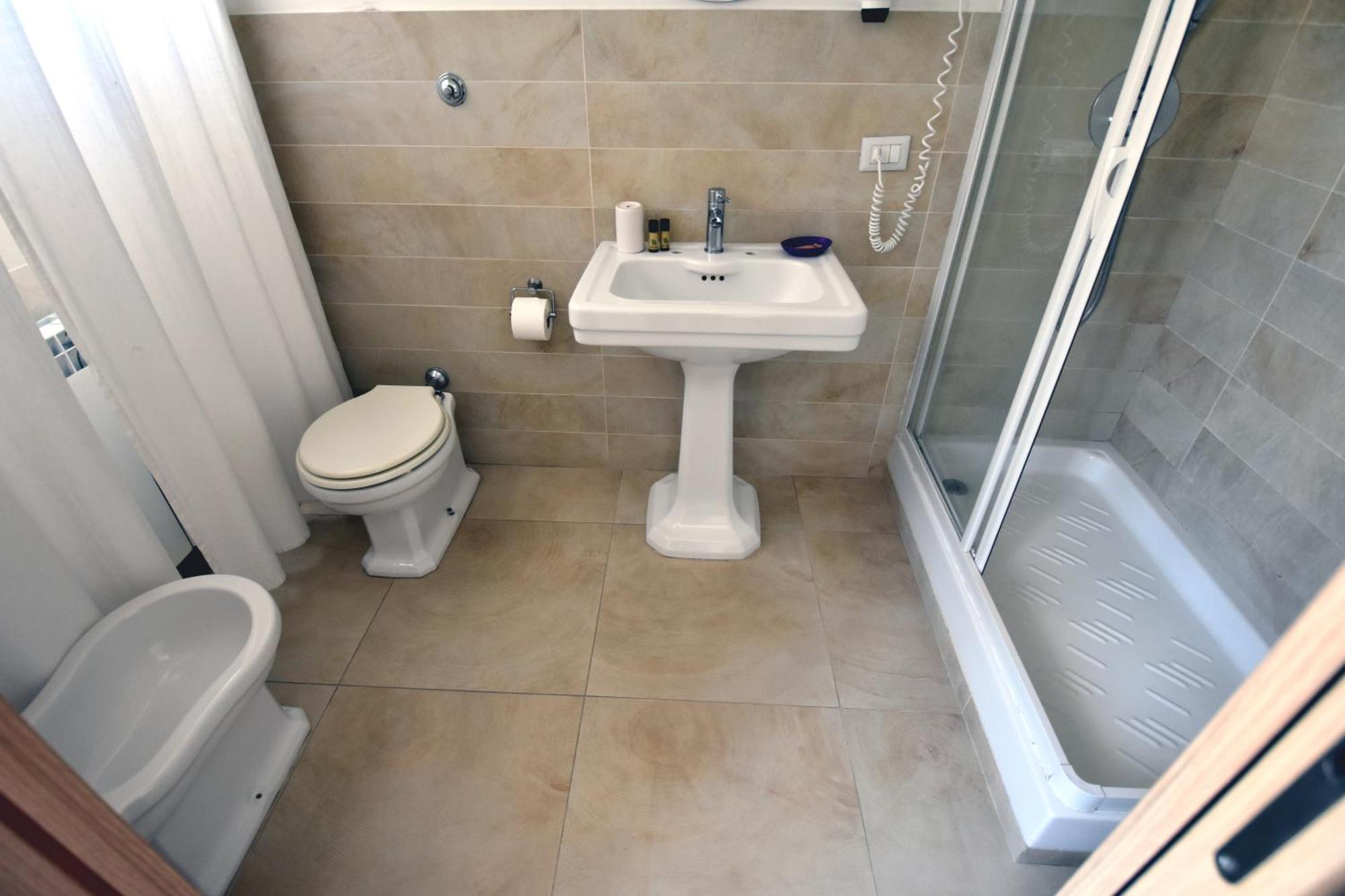 Guesthouse Vassallo Uno روما الغرفة الصورة